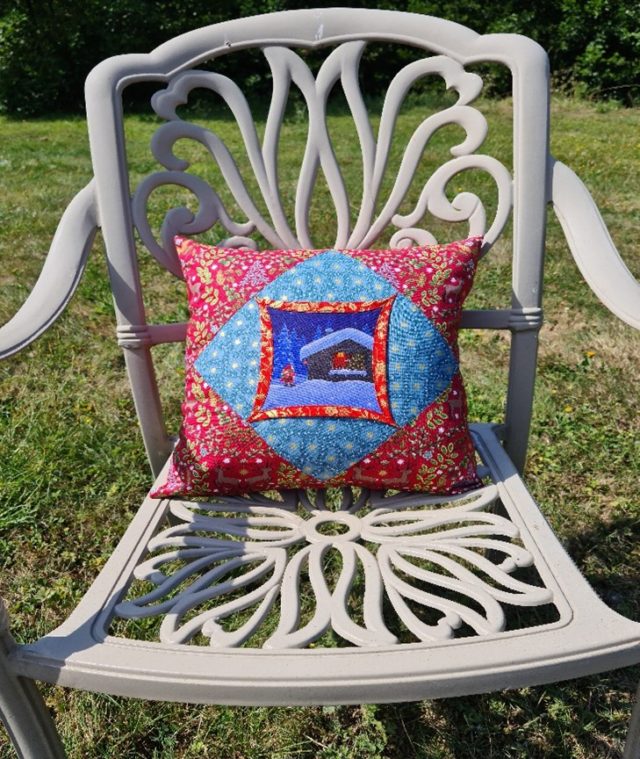 Cathedral Window Cushion Kit: Christmas