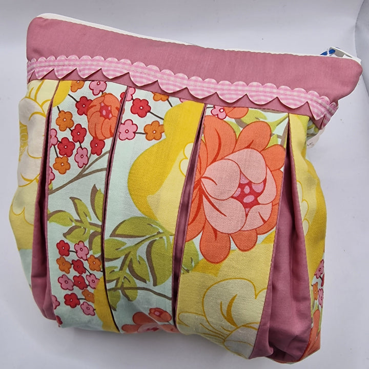 Pleated cosmetic Bag