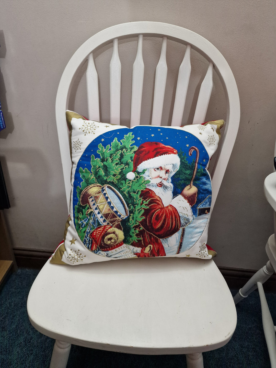 Vintage Santa Quilted Christmas Cushion – Handmade Cushion